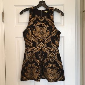 Gianni Bini Black Top with Gold Brocade Size XS